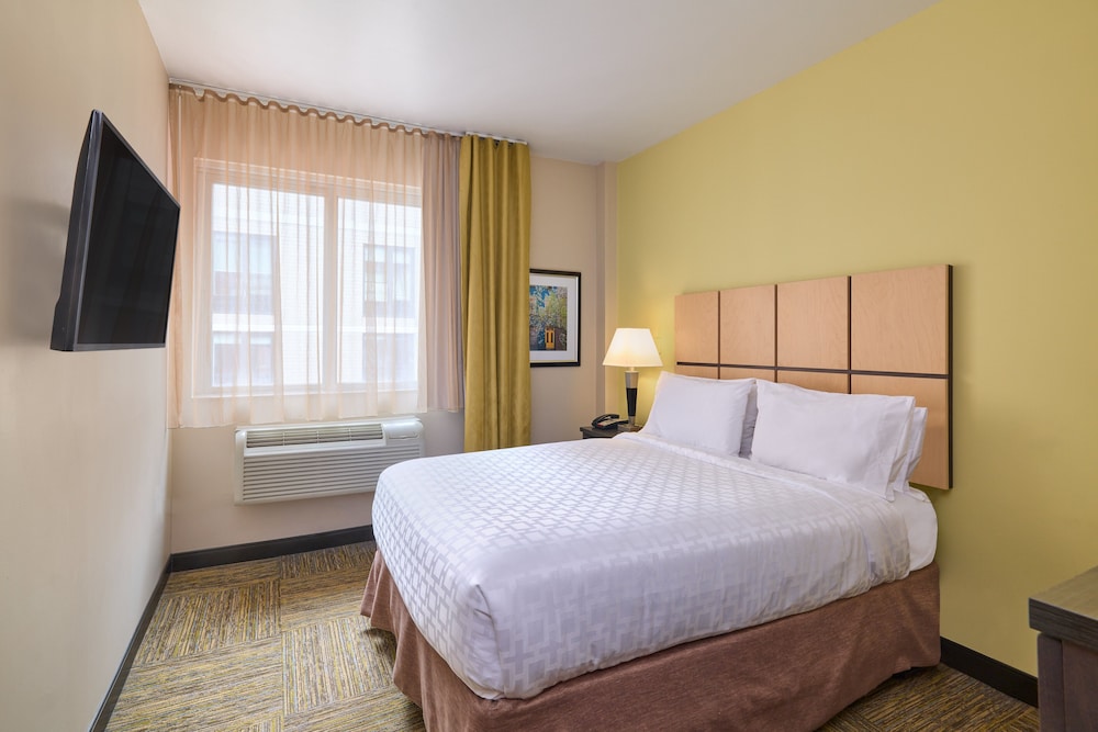 Candlewood Suites New York City Times Square by IHG - photo 20