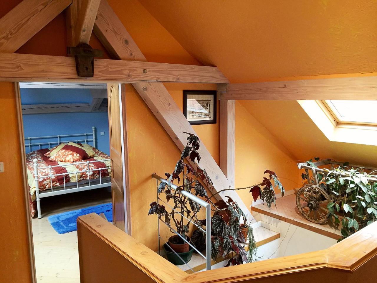 L’estaminet de la Vallee Le Provencal pet-friendly hotel Russ
