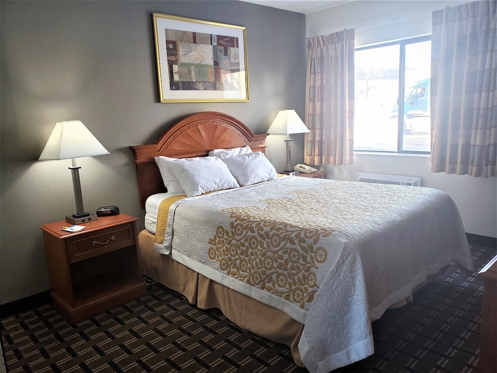 Days Inn by Wyndham Portage Cascade Mountain area - photo 24