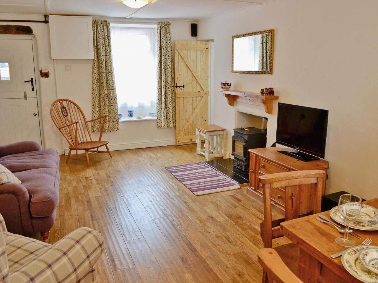 Jackdaw Cottage — 4-Star Luxury Hotel in Ulverston, United Kingdom