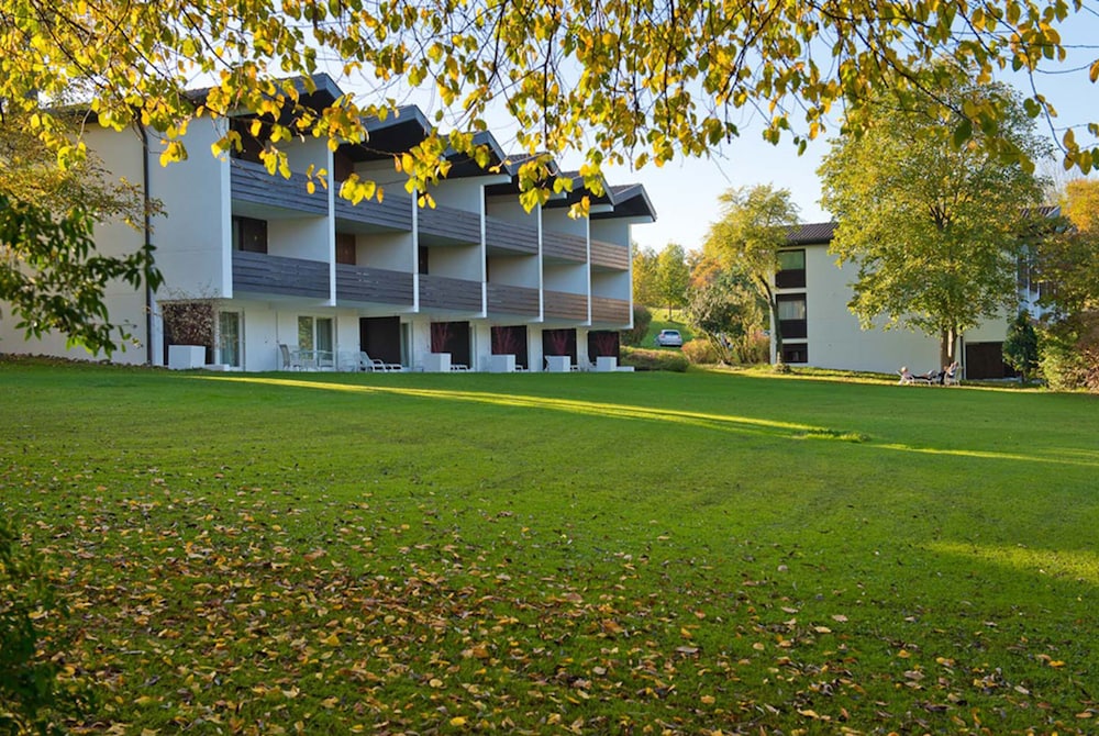 Marina Hotel - carbon neutral hotel in Bernried