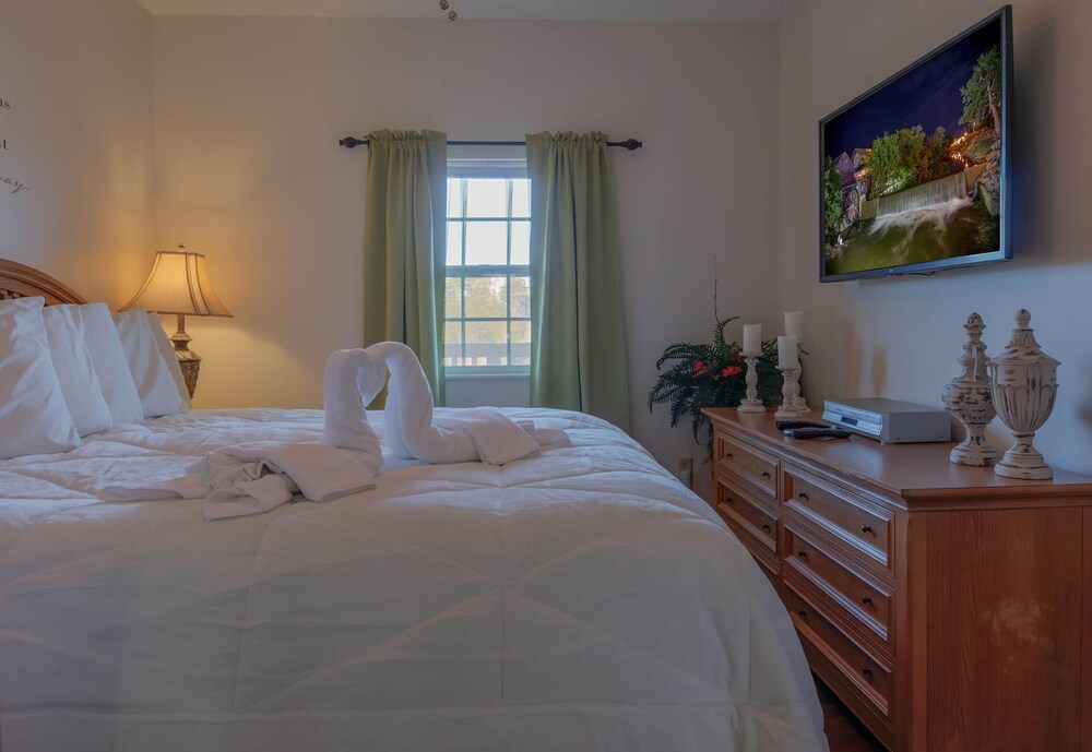 1501 Golf View Towers Southern Comfort - photo 12