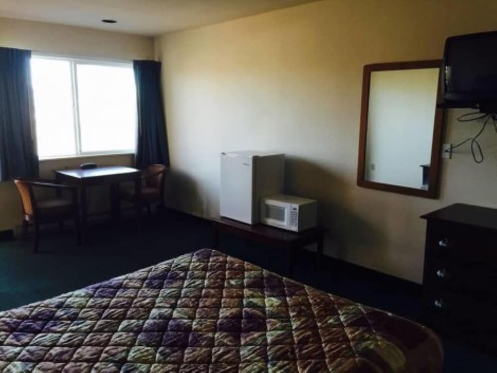 Summer Wind Budget Motel - photo 3