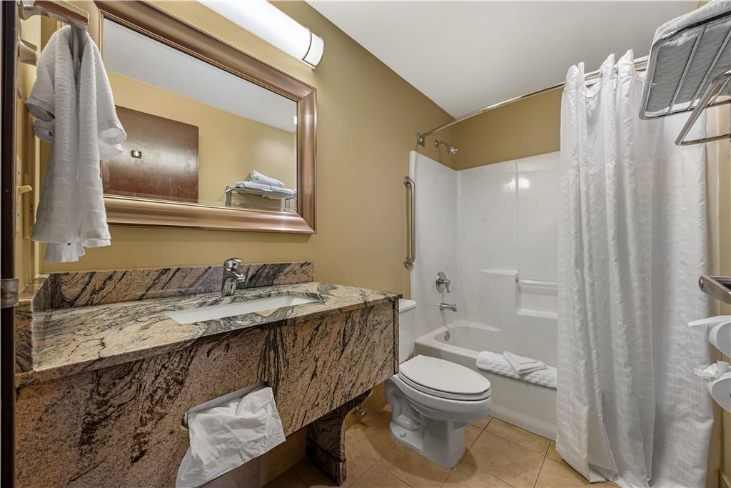 Best Western Plus Prairie Inn - photo 40