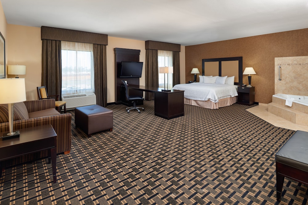 Hampton Inn & Suites Longview North - photo 11