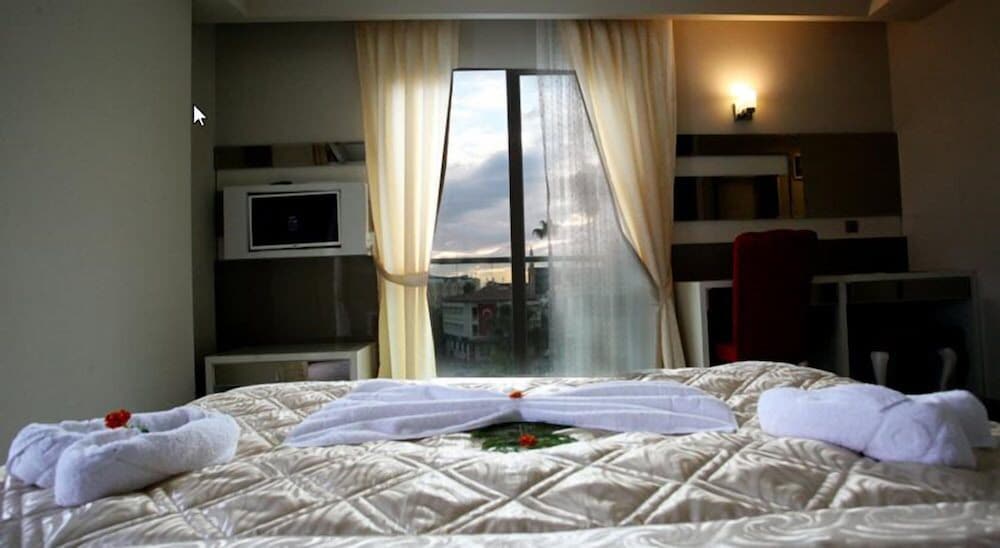 Tarsus Zorbaz Hotel — Tarsus