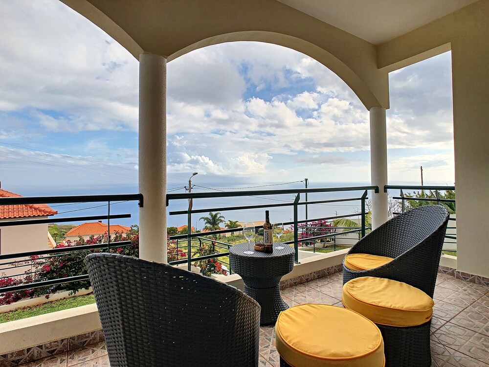 Villa Pacífico by MHM — 4-Star Luxury Hotel in Calheta, Portugal
