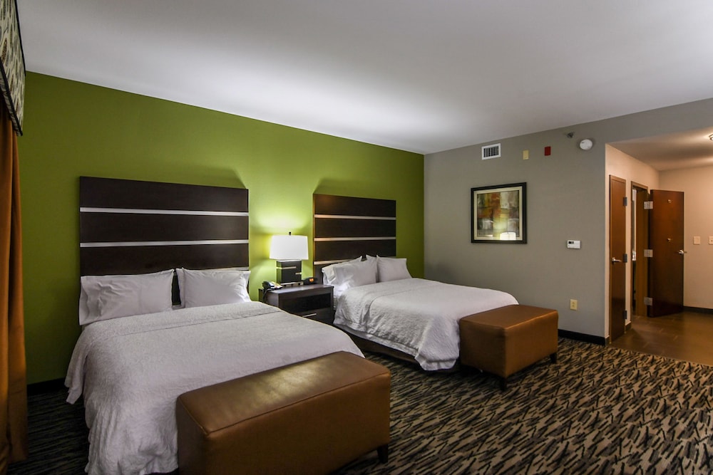 Hampton Inn Foley - photo 16
