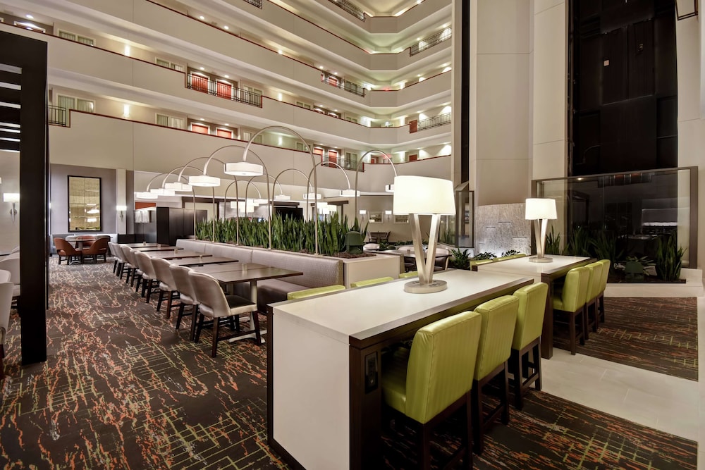 Embassy Suites Little Rock - photo 16