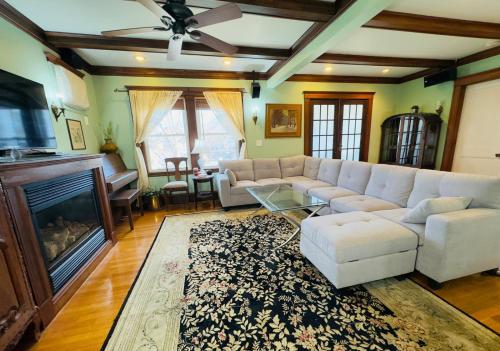 Victorian Condo — 4-Star Luxury Hotel in Boston, United States