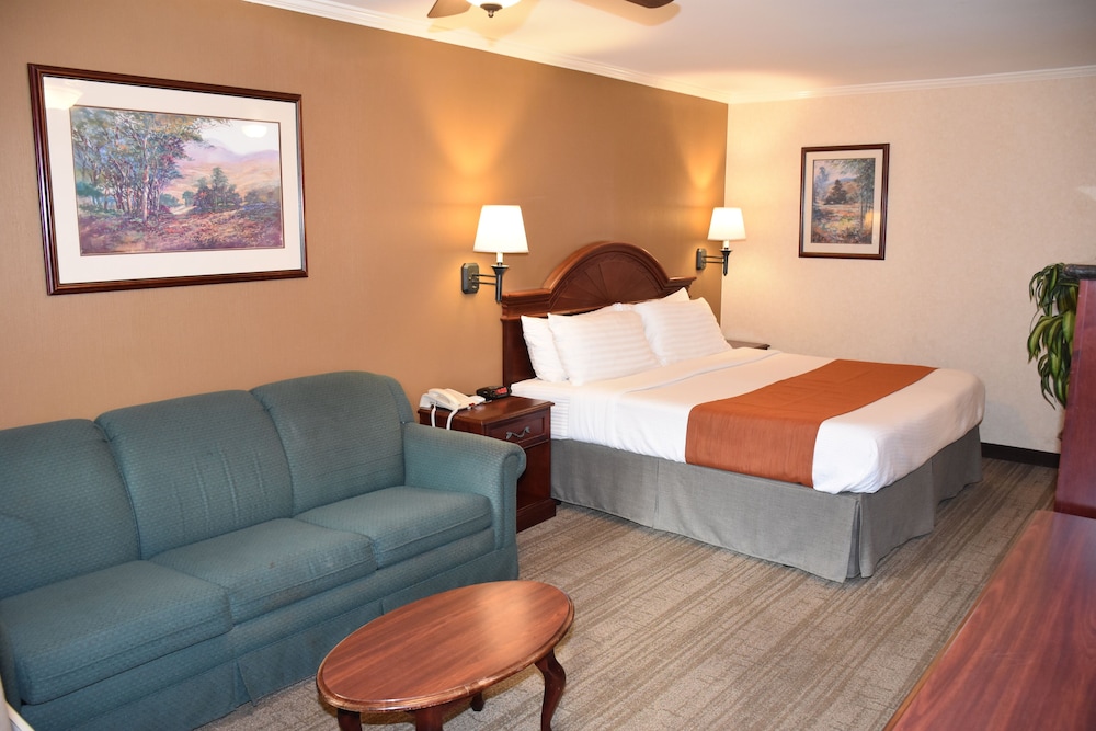 Dynasty Suites Redlands - photo 10