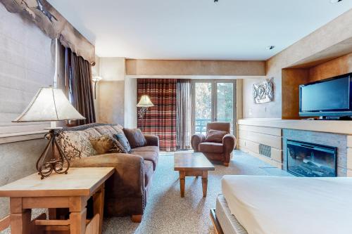 Shoshone 1904 — 4-Star Luxury Hotel in Big Sky, United States