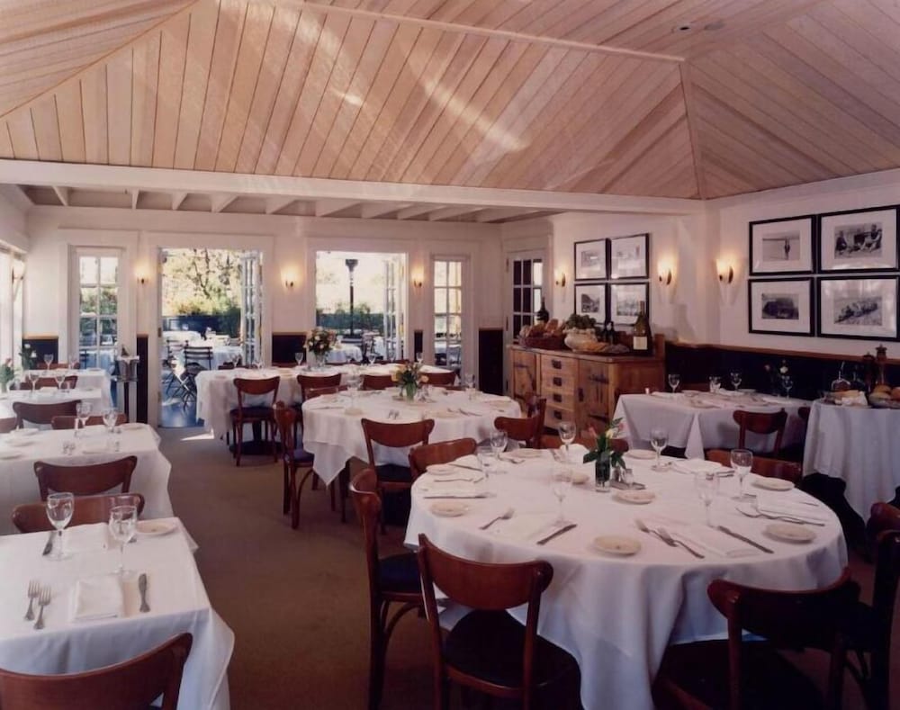 Tally Ho Inn - photo 12