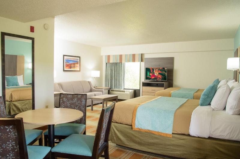 Pigeon River Inn - photo 89