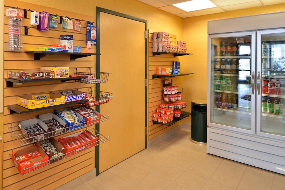 Holiday Inn Express Hotel & Suites Ocean City by IHG - photo 30
