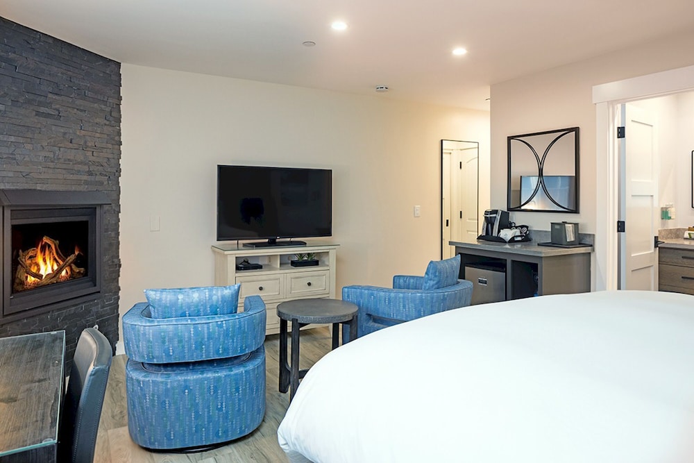 Cypress Inn On Miramar Beach - photo 37