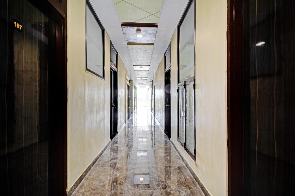 Hotel O Surprise Farm House in Aligarh, India