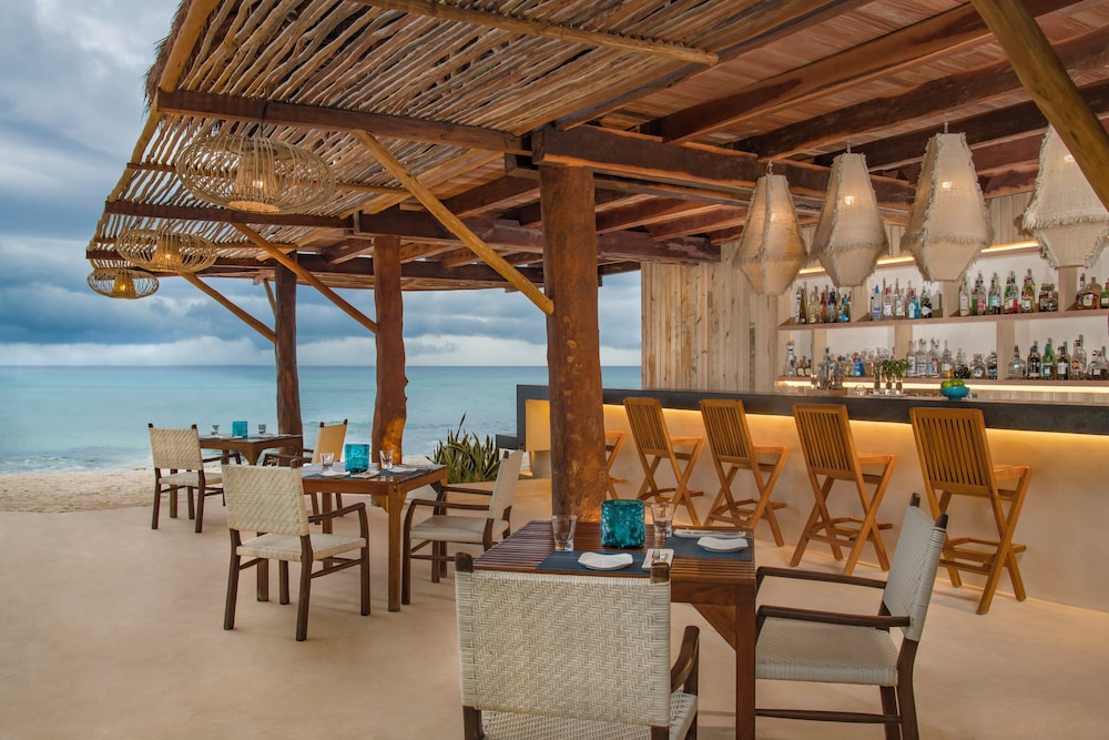 Beach bar