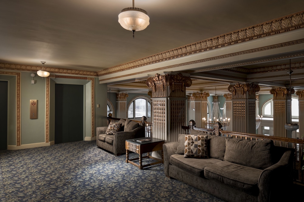 Finlen Hotel and Motor Inn - photo 4
