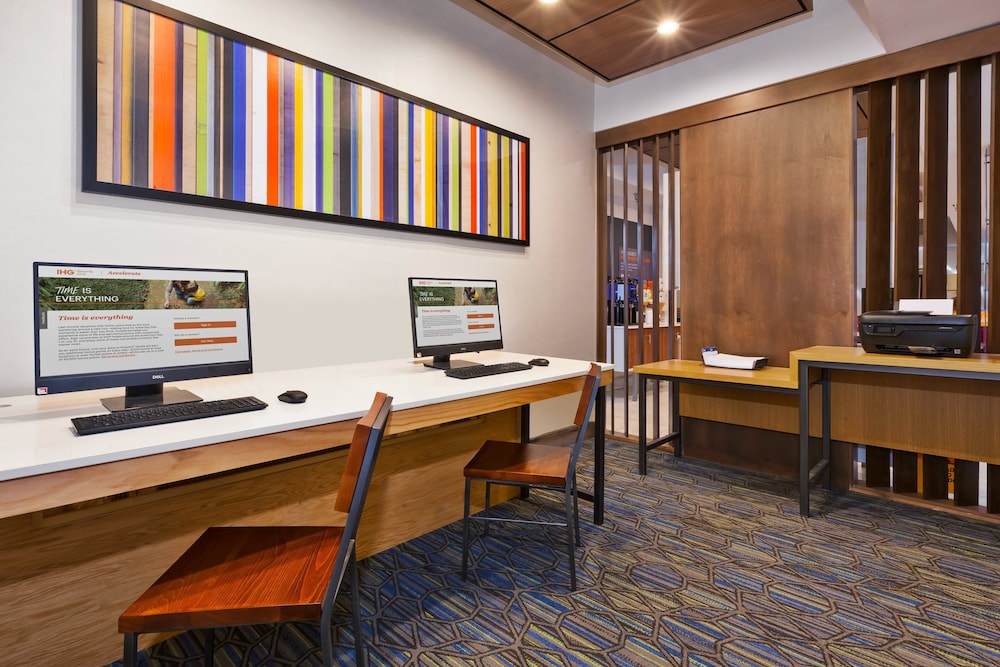 Holiday Inn Express Hotel & Suites Cleveland Richfield by IHG - photo 17