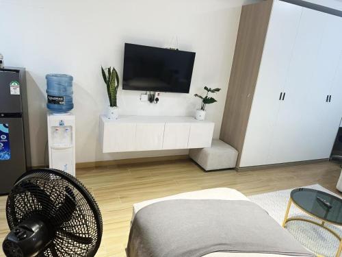 Himalaya Executive Studio Heated pool