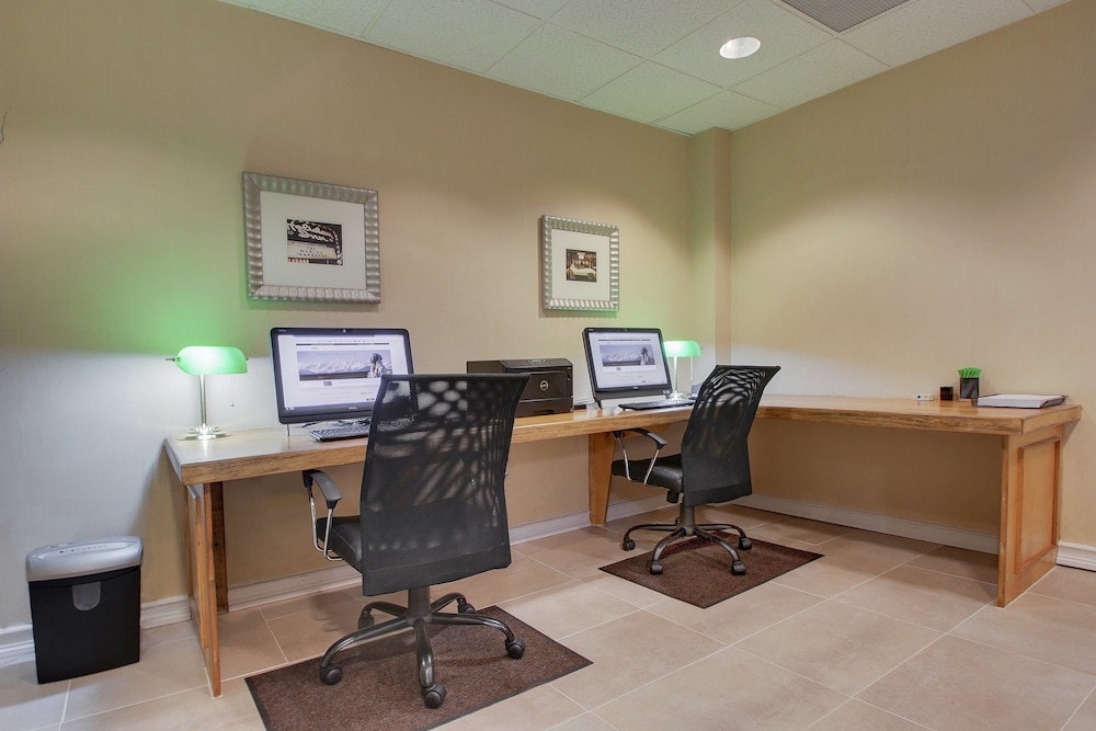 Holiday Inn Westbury Long Island by IHG - photo 20