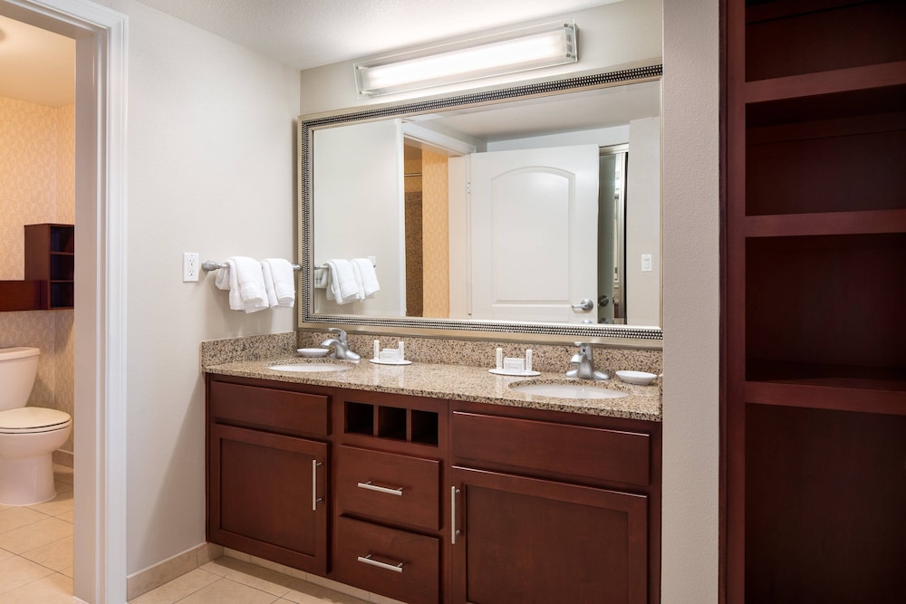 Residence Inn by Marriott Downtown Long Beach - photo 21