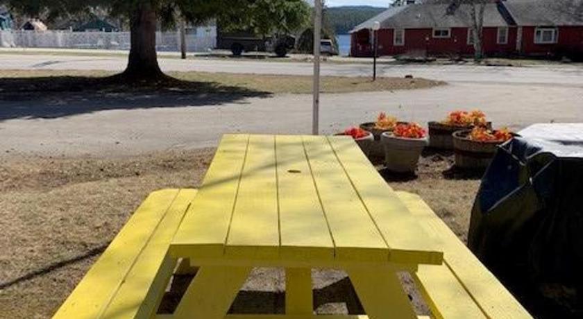 White Oak Motel & Cottages - photo 16
