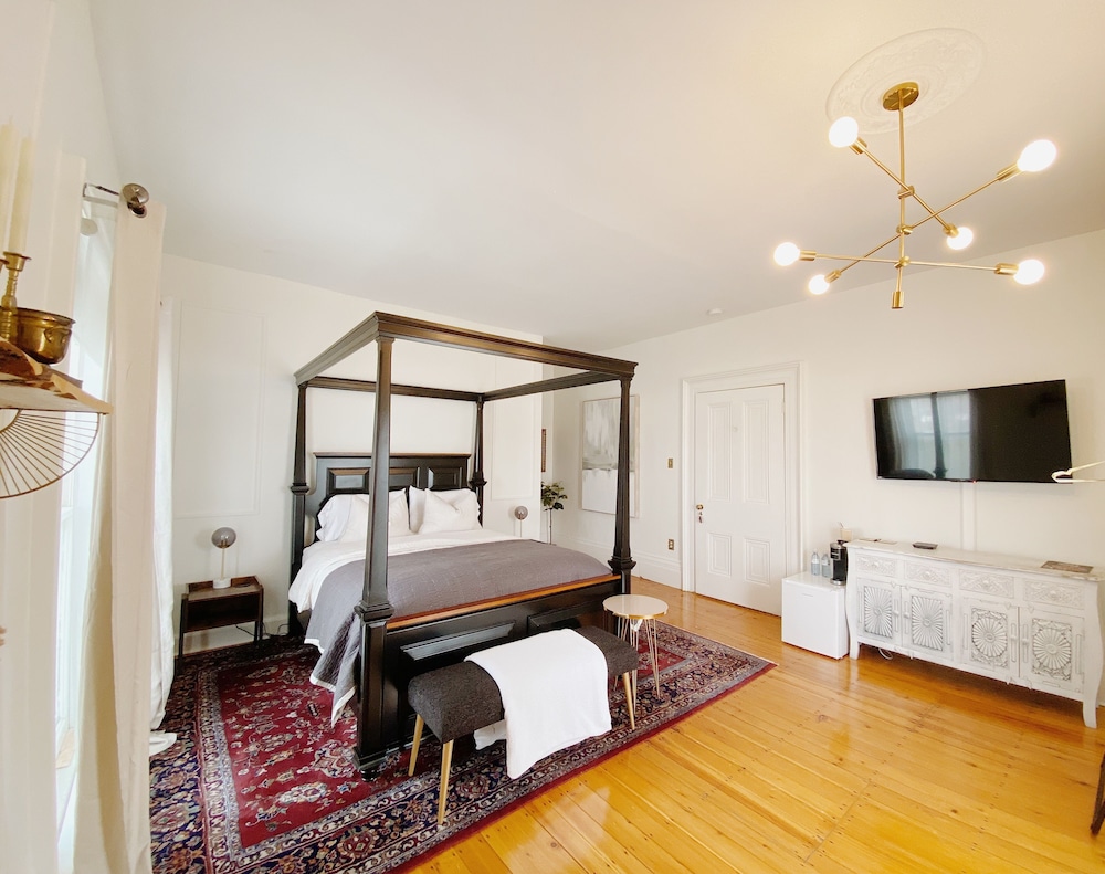 The Montague Rose Inn & Cafe — 4-Star Luxury Hotel in Saint Andrews, Canada