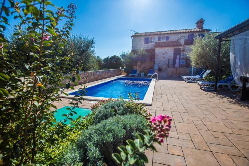 Villa Meri — 4-Star Luxury Hotel in Porec, Croatia