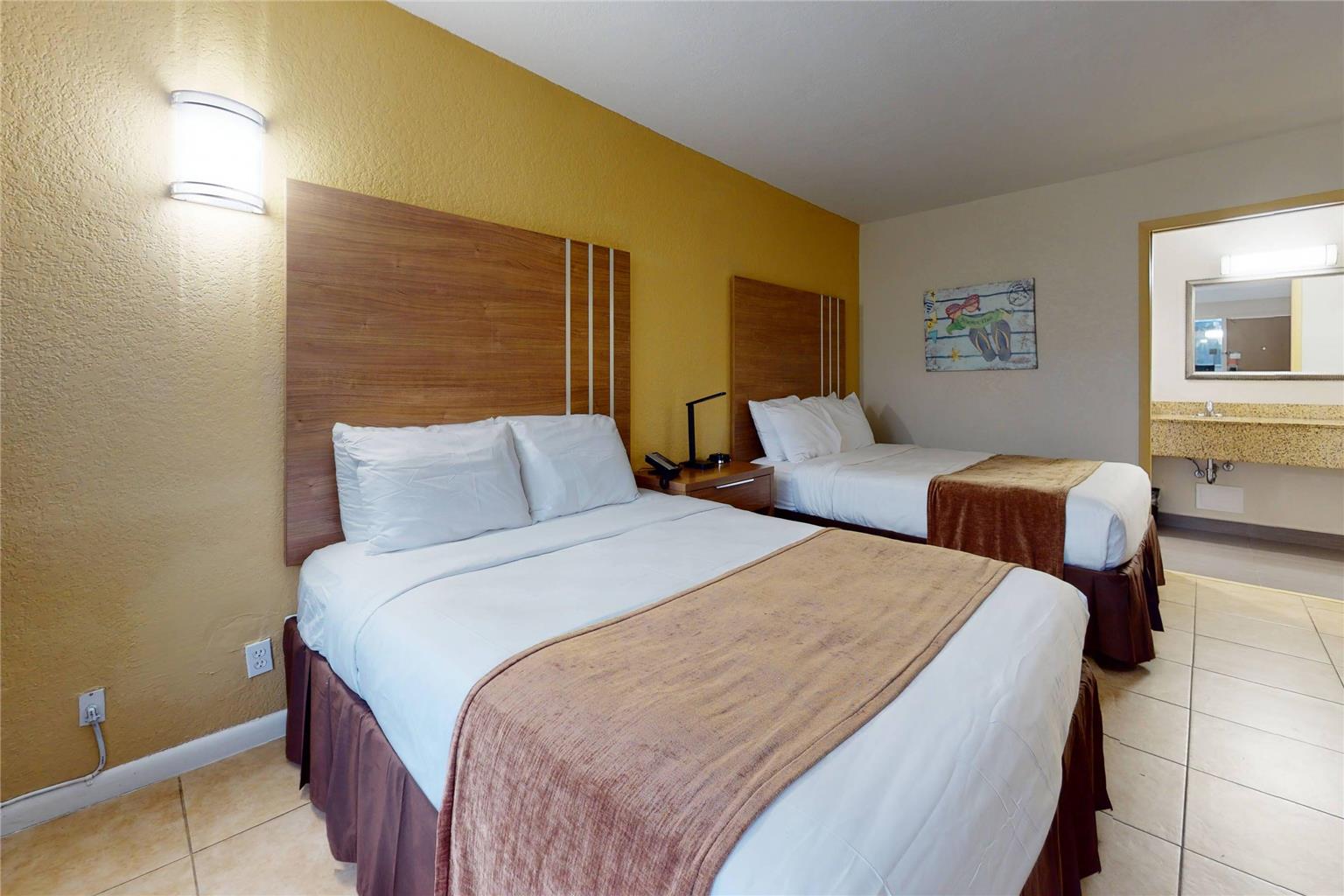 Rodeway Inn & Suites Fort Lauderdale Airport & Cruise Port - photo 17
