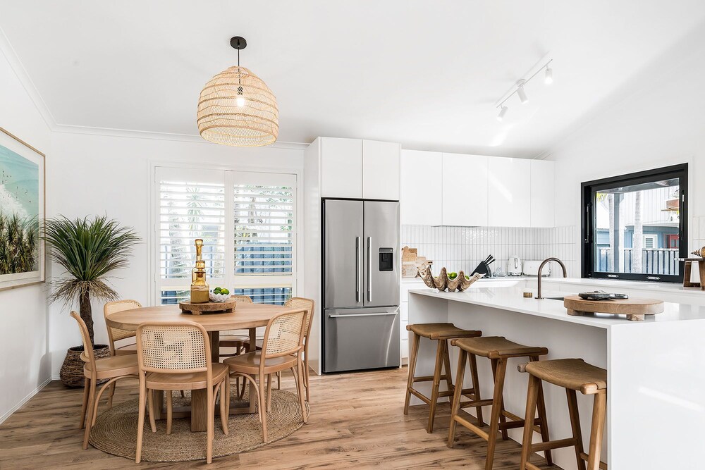 3 Salty Sisters in Byron Bay, Australia