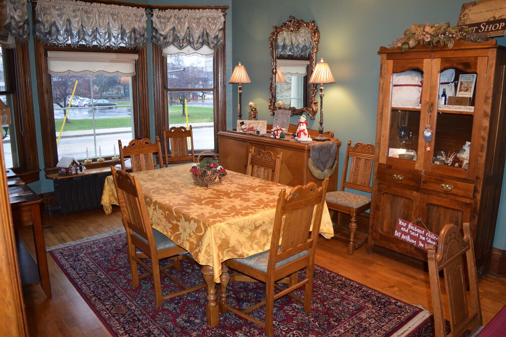 Franklin Street Inn LLC - photo 33