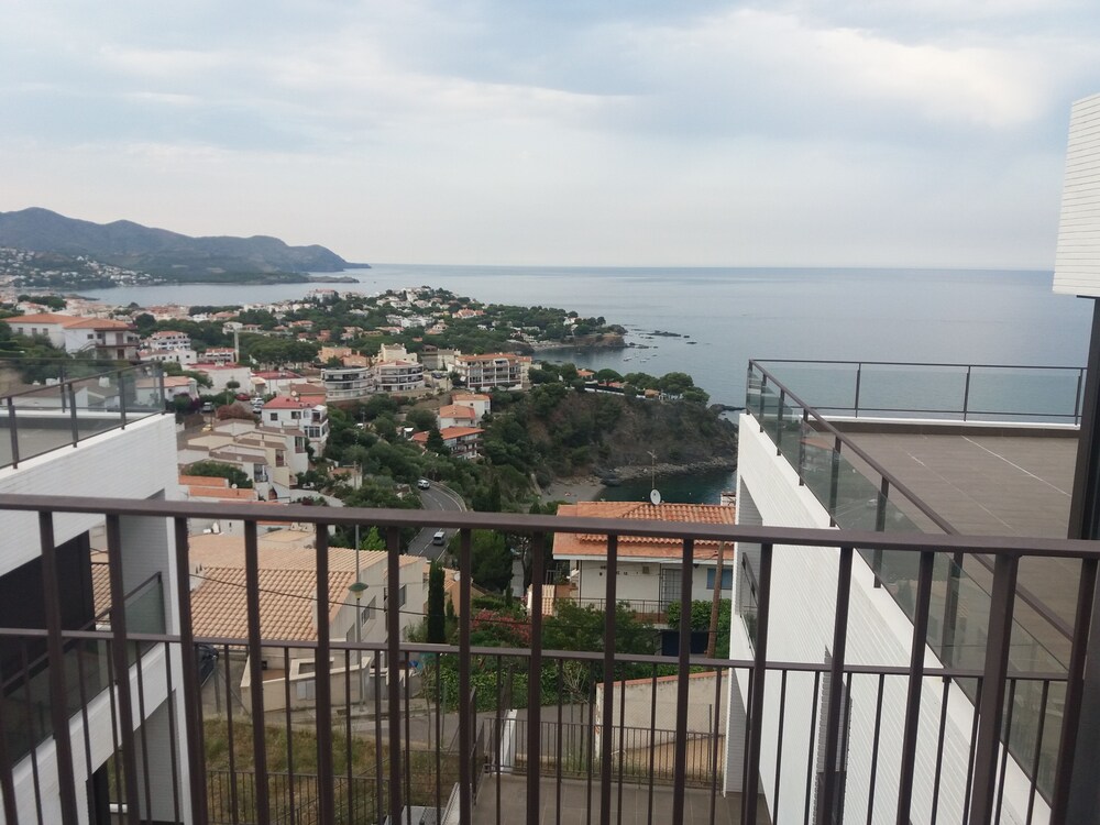 Cau Del Llop 2 — hotel in Llanca
