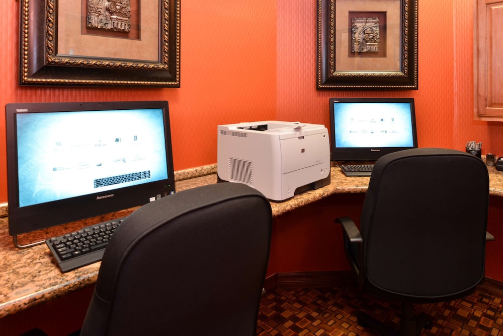 Hampton Inn & Suites Albuquerque Coors Road - photo 38