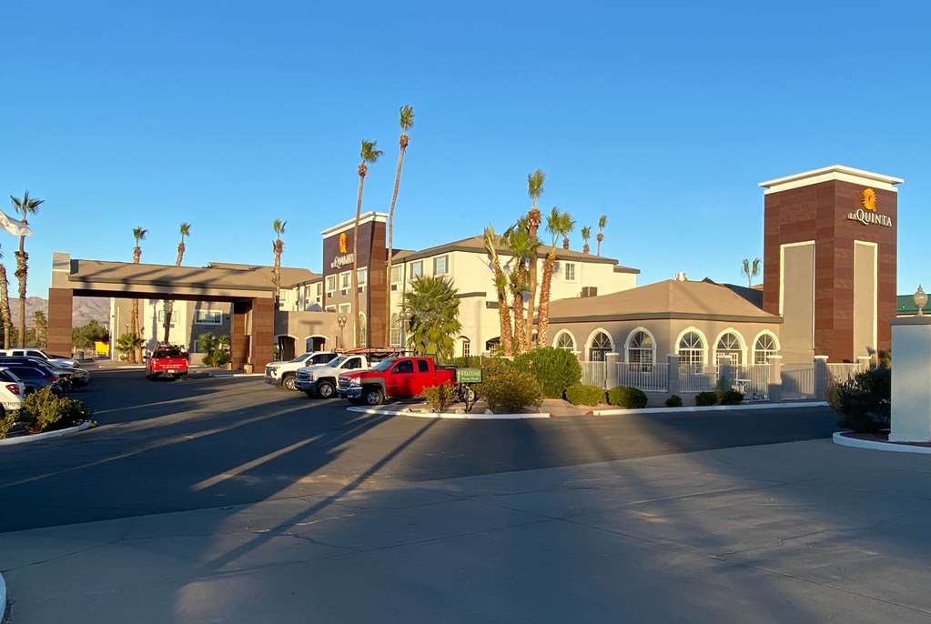 La Quinta Inn & Suites by Wyndham Safford Copper Valley - photo 2