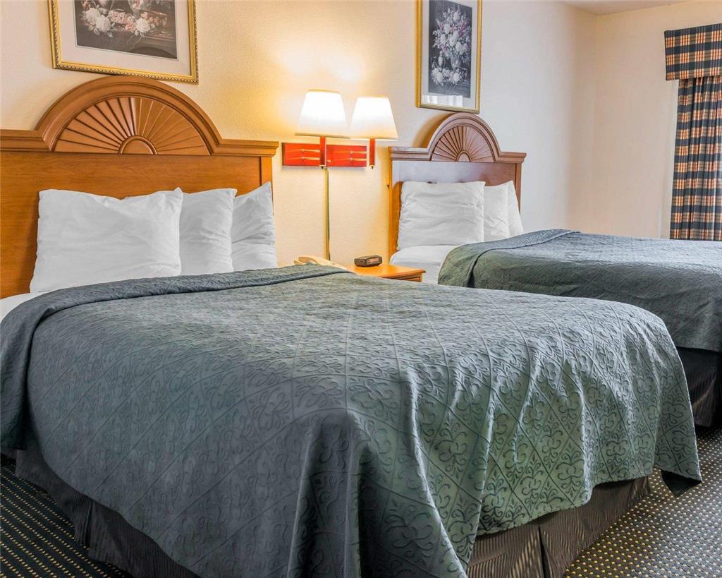 Quality Inn Kalamazoo near Wings Stadium - photo 7