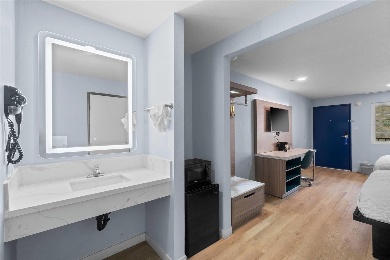 Travelodge by Wyndham Fairplex Pomona - photo 33
