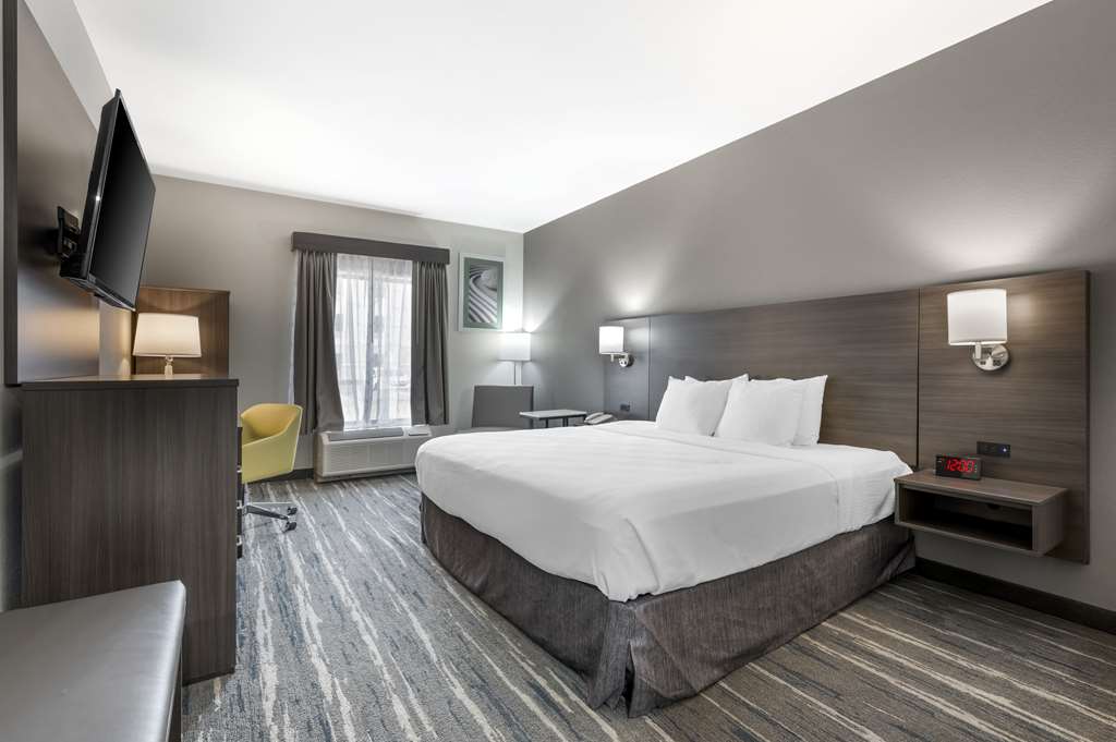 Hampton Inn Mattoon - photo 3