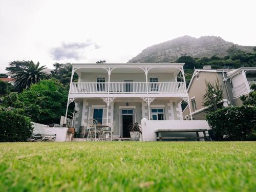 St James Beachfront Villa