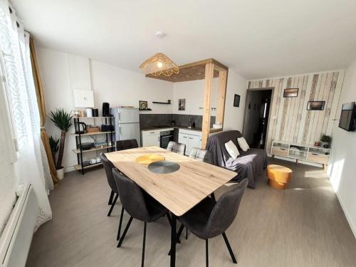 Beau T3 Coeur Village in Gruissan, France