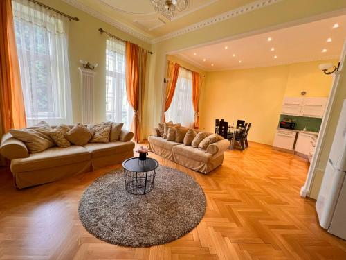 Jurincom apartments Sadová — 4-Star Luxury Hotel in Karlovy Vary, Czech Republic