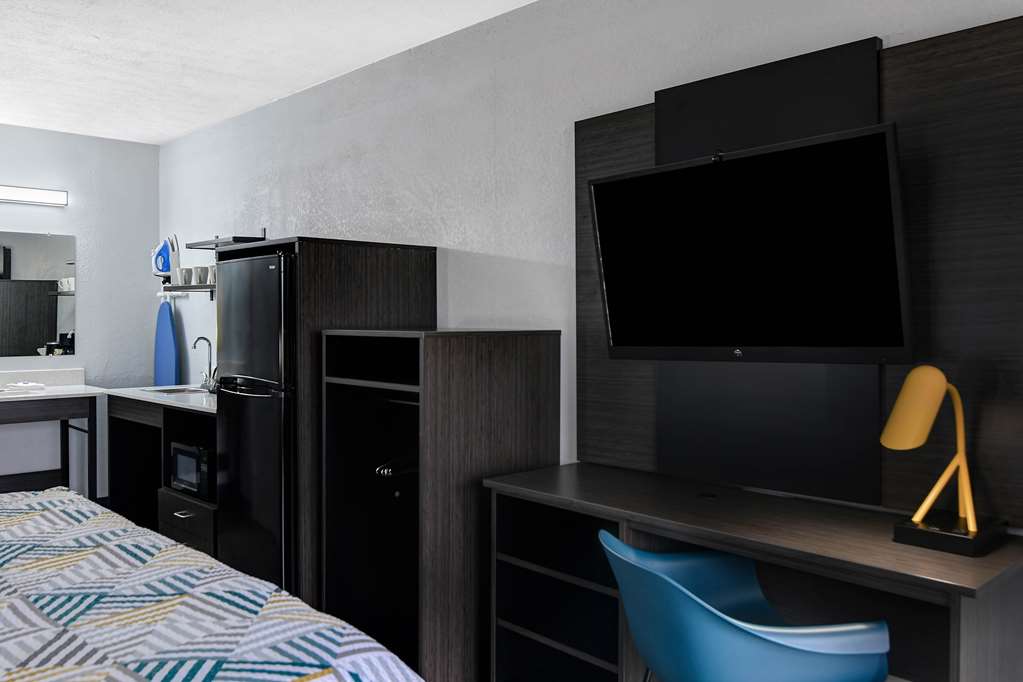 Studio 6 Meridian MS Bonita Lakes - photo 12