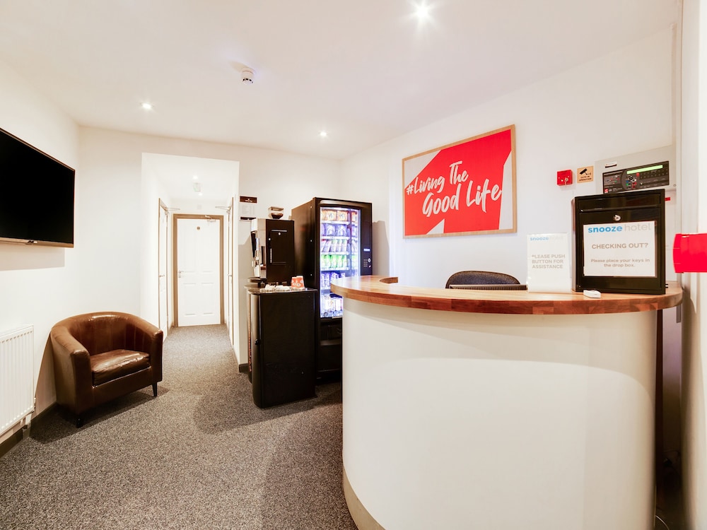 Snooze Hotel - carbon neutral hotel in Corby
