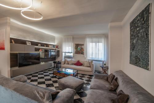 Suite Scacco Terrazza Vista Torre degli Sciri — 4-Star Luxury Hotel in Perugia, Italy