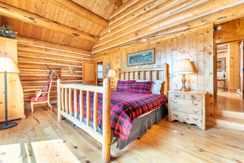 88 Potentilla Lane by Summit County Mountain Retreats in Keystone, United States