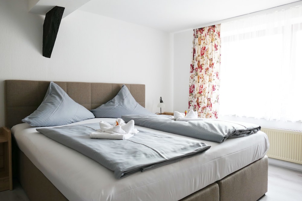 Hotel Weserstuben — hotel in Bodenwerder