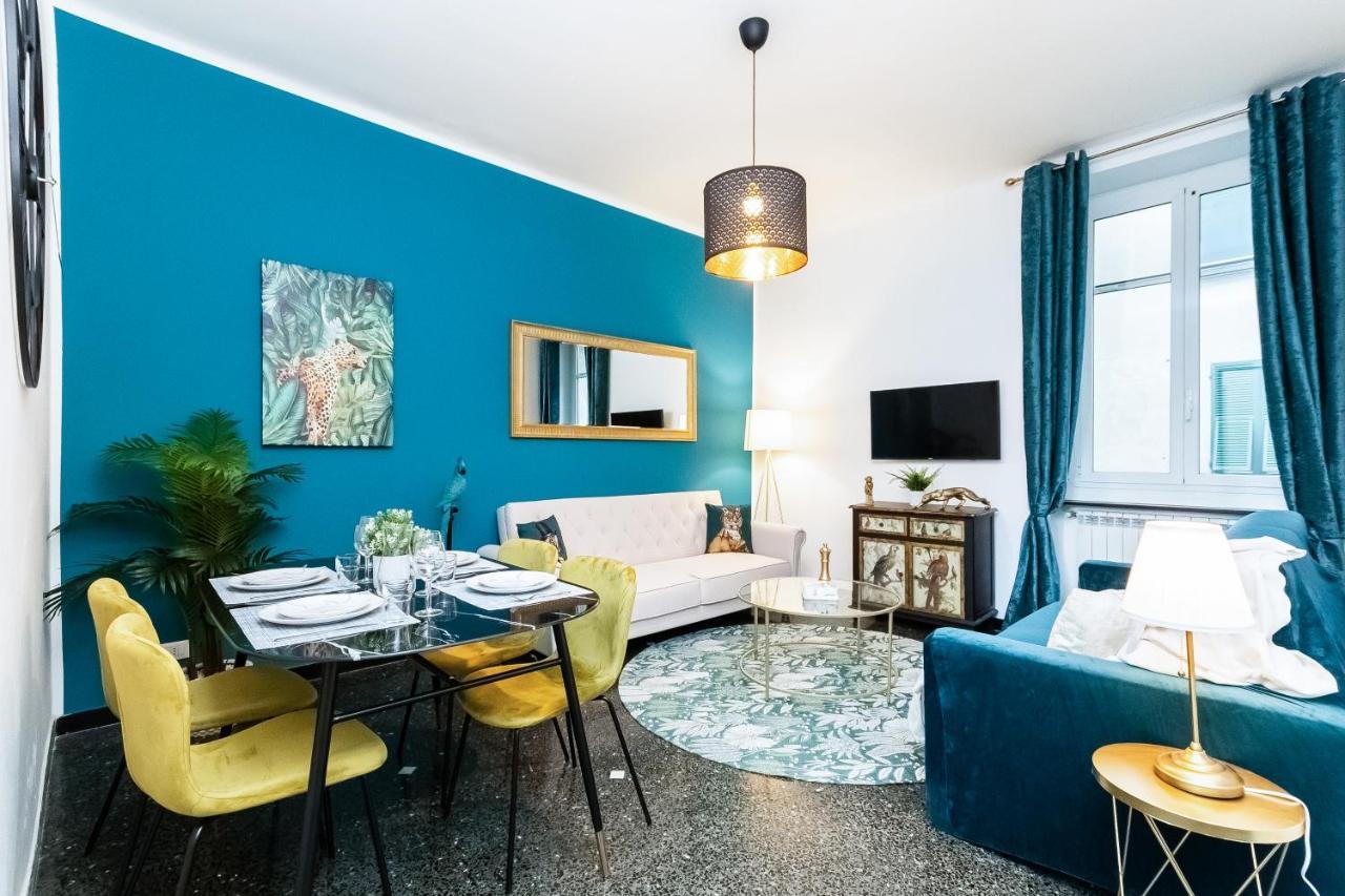Immobirent Acquario Luxury In Pieno Centro — 4-Star Luxury Hotel in Genoa, Italy
