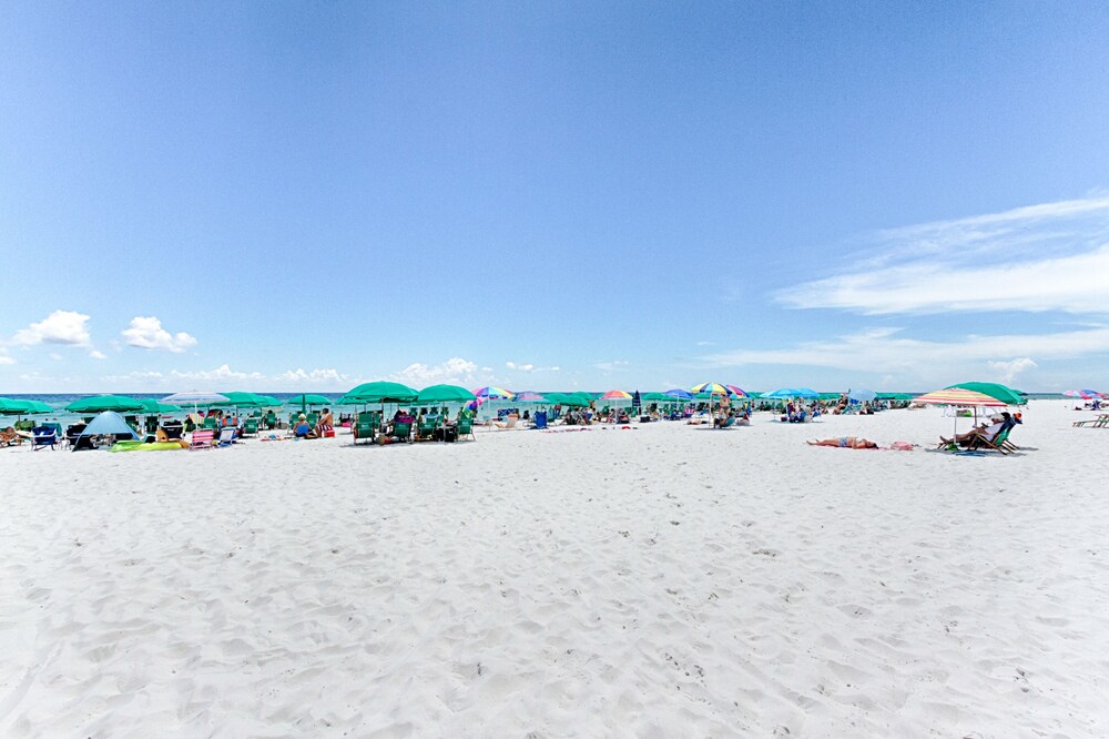 Pelican Beach Resort - photo 57