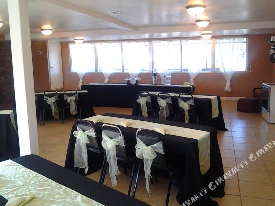 Flagship Inn - photo 9